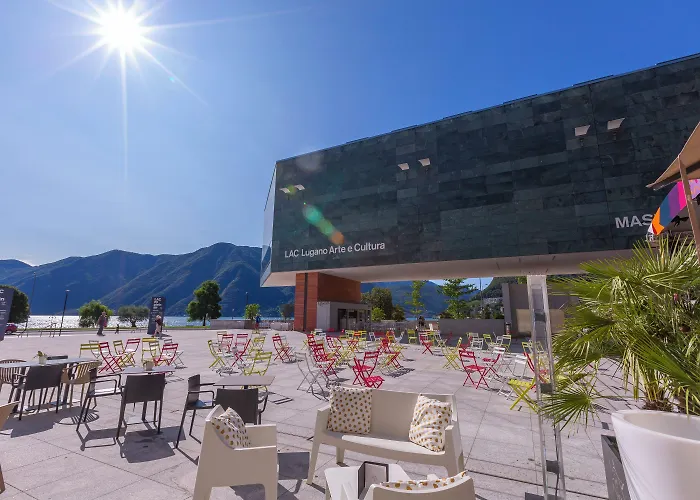 - Happy ルガーノ