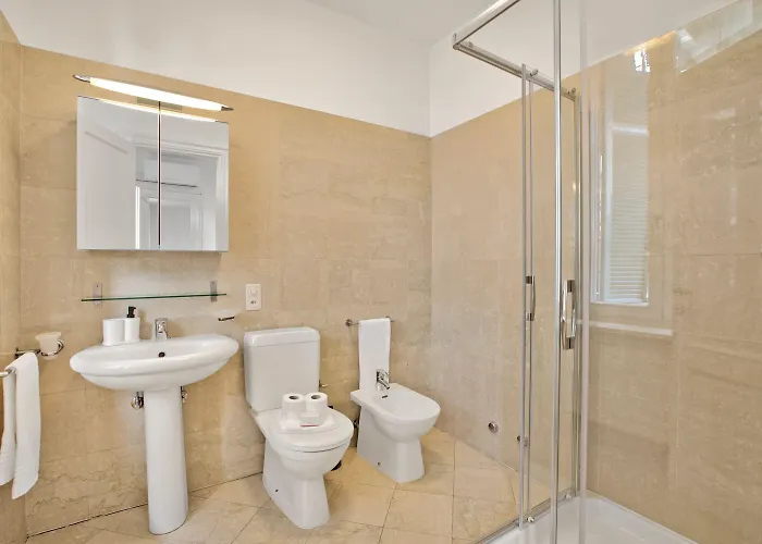 - Happy * ルガーノ